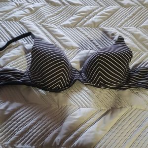 Ambrielle Syriped Bra